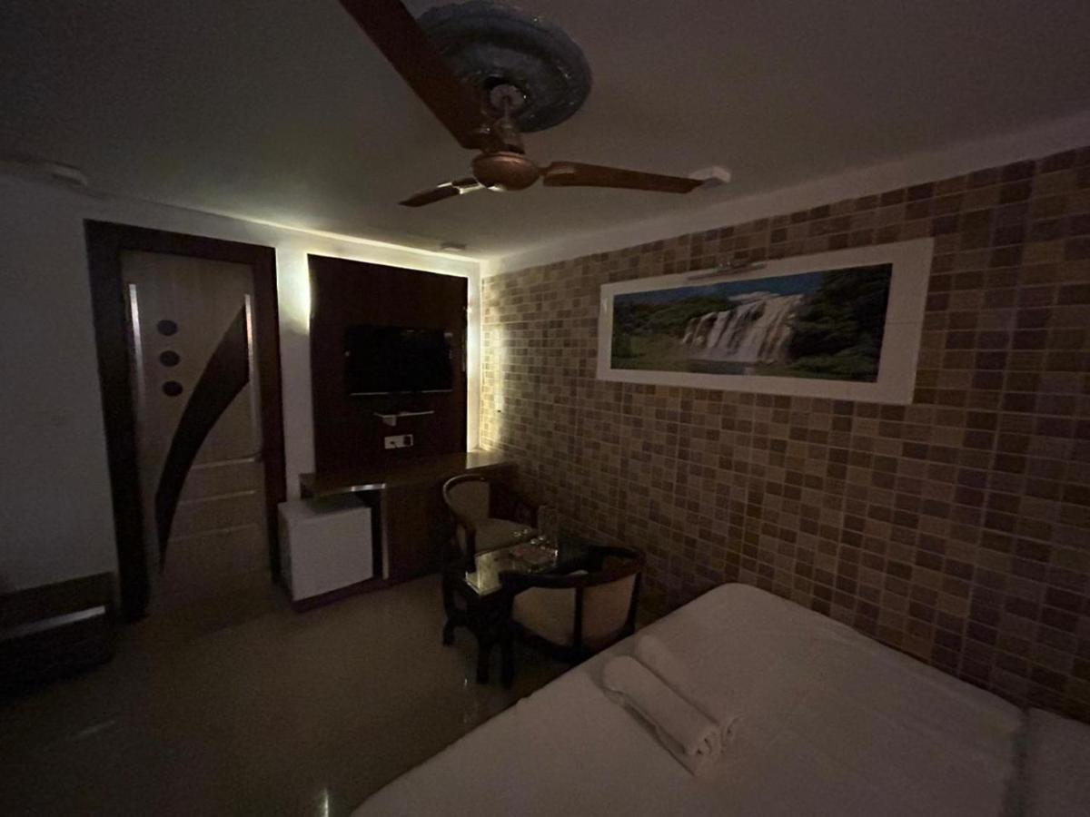 The Peach Tree Rooms Mount Ábú Exteriér fotografie