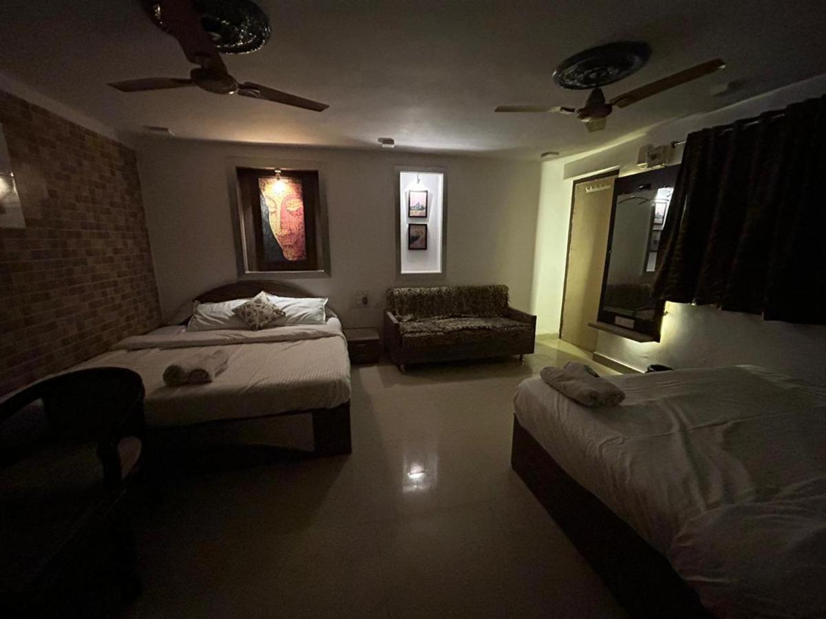 The Peach Tree Rooms Mount Ábú Exteriér fotografie